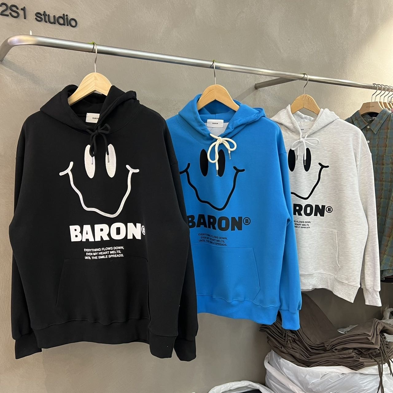 🇰🇷 韓國潮牌 哈哈笑 有帽薄衛衣 原價 $299（K4/M394）