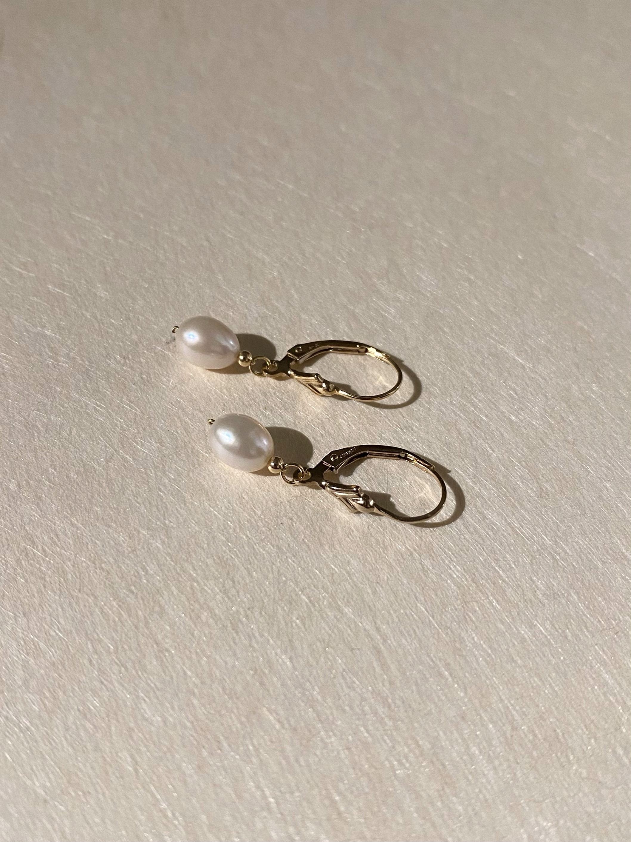 古典鳶尾花珍珠耳環