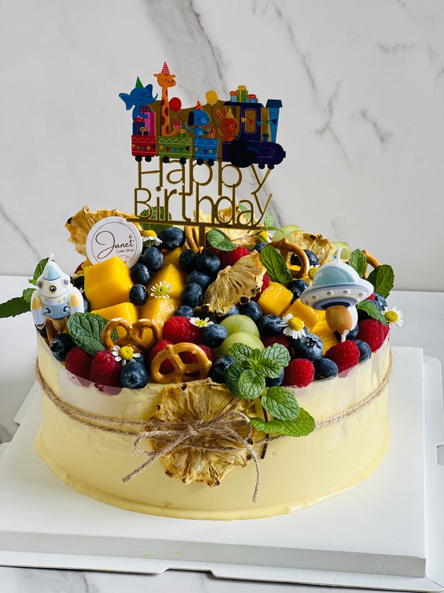 雙層芒果鲜奶油雜果蛋糕(8吋)