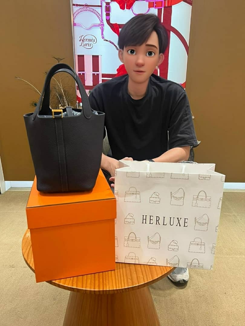 【 感謝支持 】愛妻號先生揀咗P18 深藍色🎉 係送比太太嘅禮物🎁 相信你太太收到會好感動🥰  多謝你嘅支持與信任🫶💪  HERLUXE 為你見證傳達愛意🥰💞 深感榮幸和使命感📸🎉