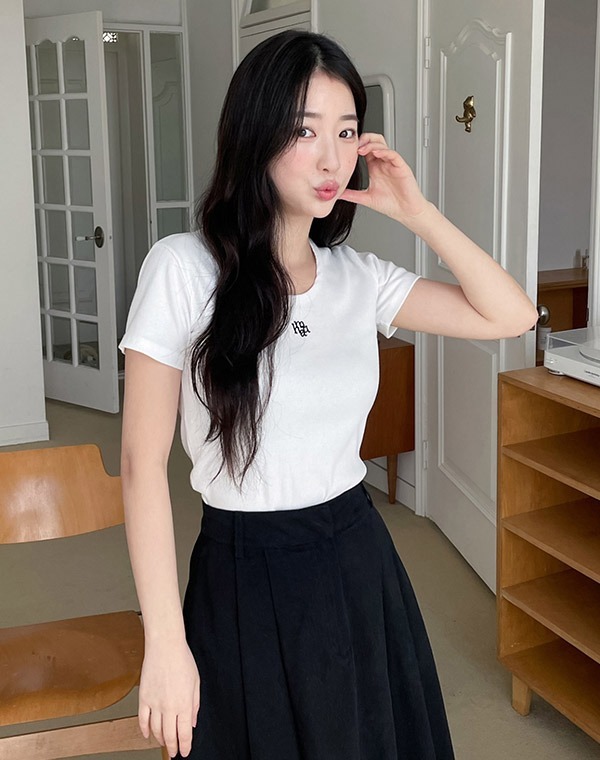 預訂｜MUAHMUAH Stitch U-Neck Half T-Shirt (4 COLOR)