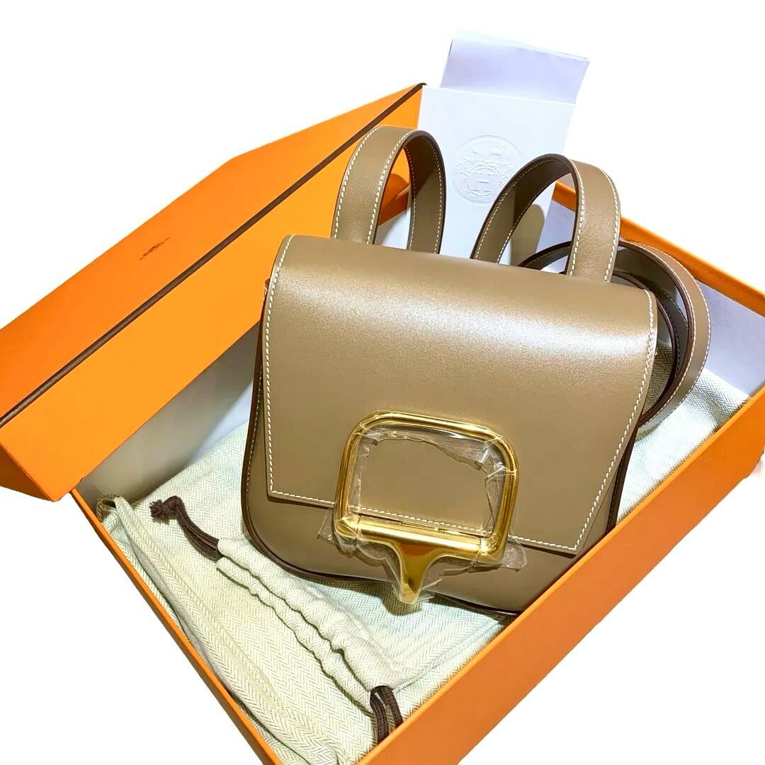全新Hermès Della 大象灰金扣 TADELAKT皮 屁股包 #H082234CC18 Cavalleria Mini #BRAND NEW #香榭站正品