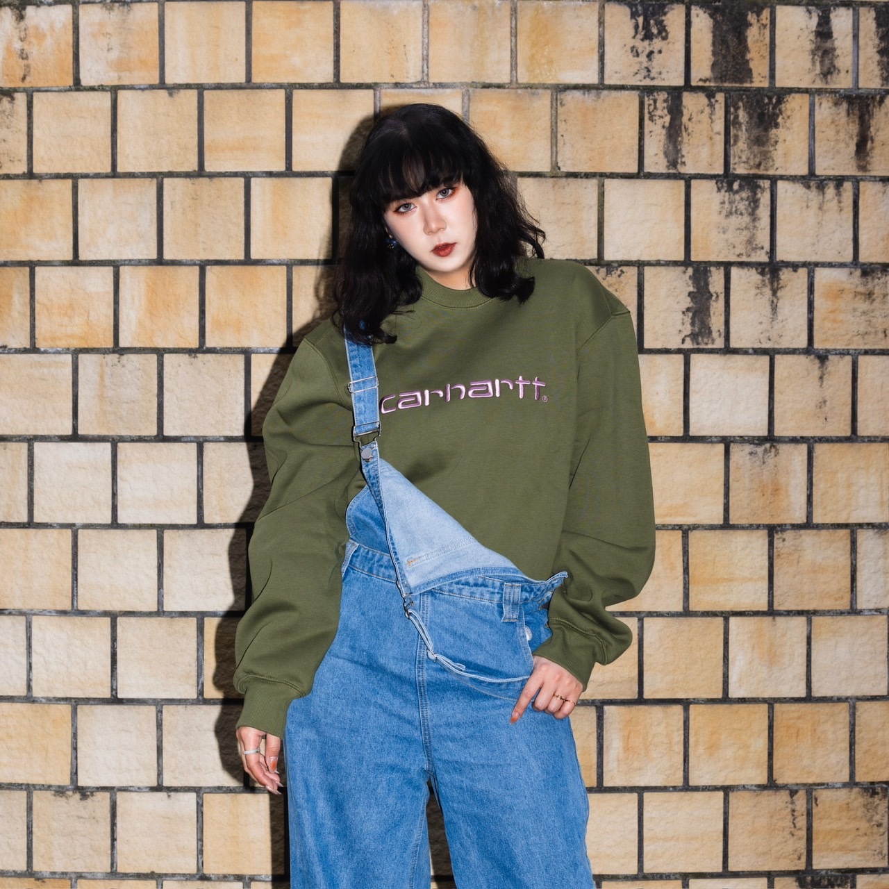 -(E2e0203)-CARHARTT WIP LOOSE FIT SCRIPT SWEAT 大字衛衣 鋪棉 橄欖綠 粉字-I030546_24D_XX