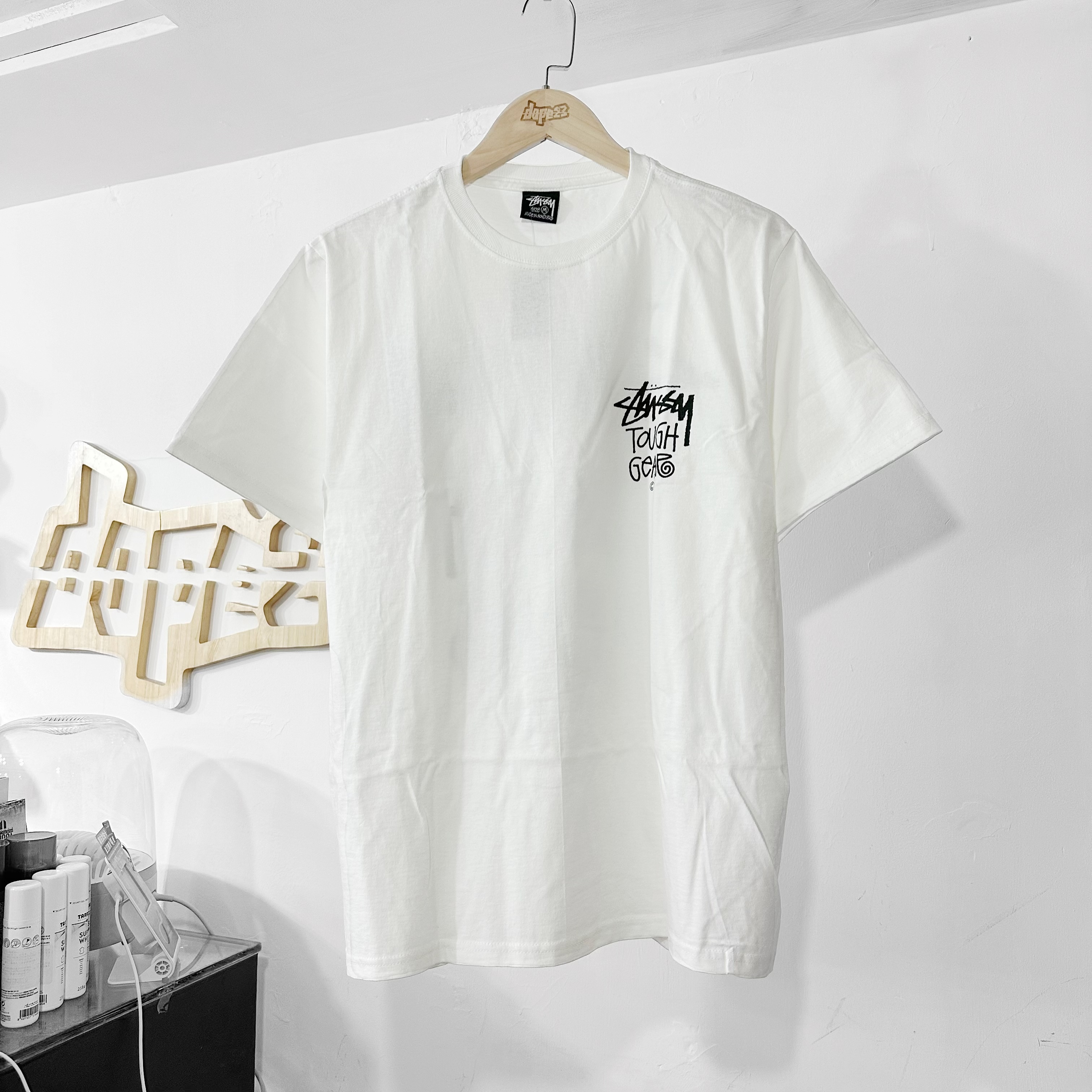 STUSSY TOUGH GEAR TEE - WHITE STUSSY TOUGH GEAR TEE - WHITE