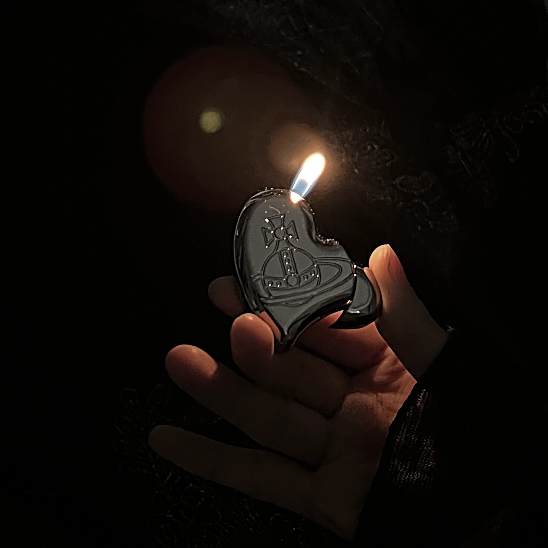 Vivienne Westwood ACCESSORIES 西太后 銀色 愛心造型 星球 打火機 無煤油 / 現貨