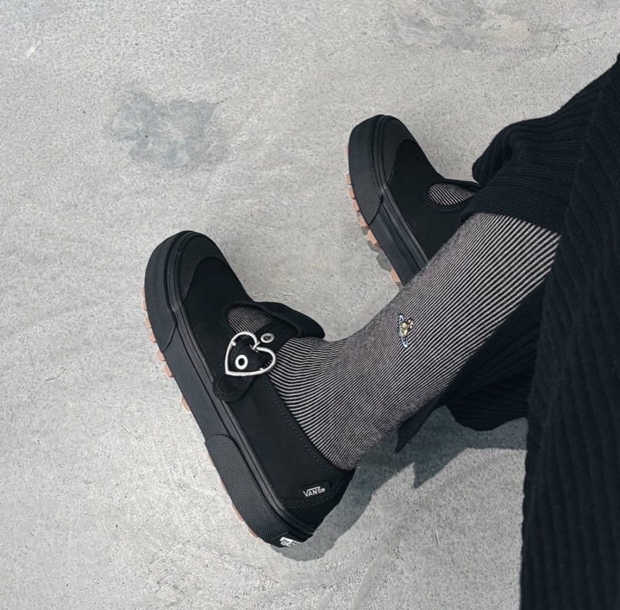 VANS STYLE 93 MARYJANE 瑪麗珍 瑪莉珍 愛心釦 黑色 女鞋 VN0A3XTJBKA1