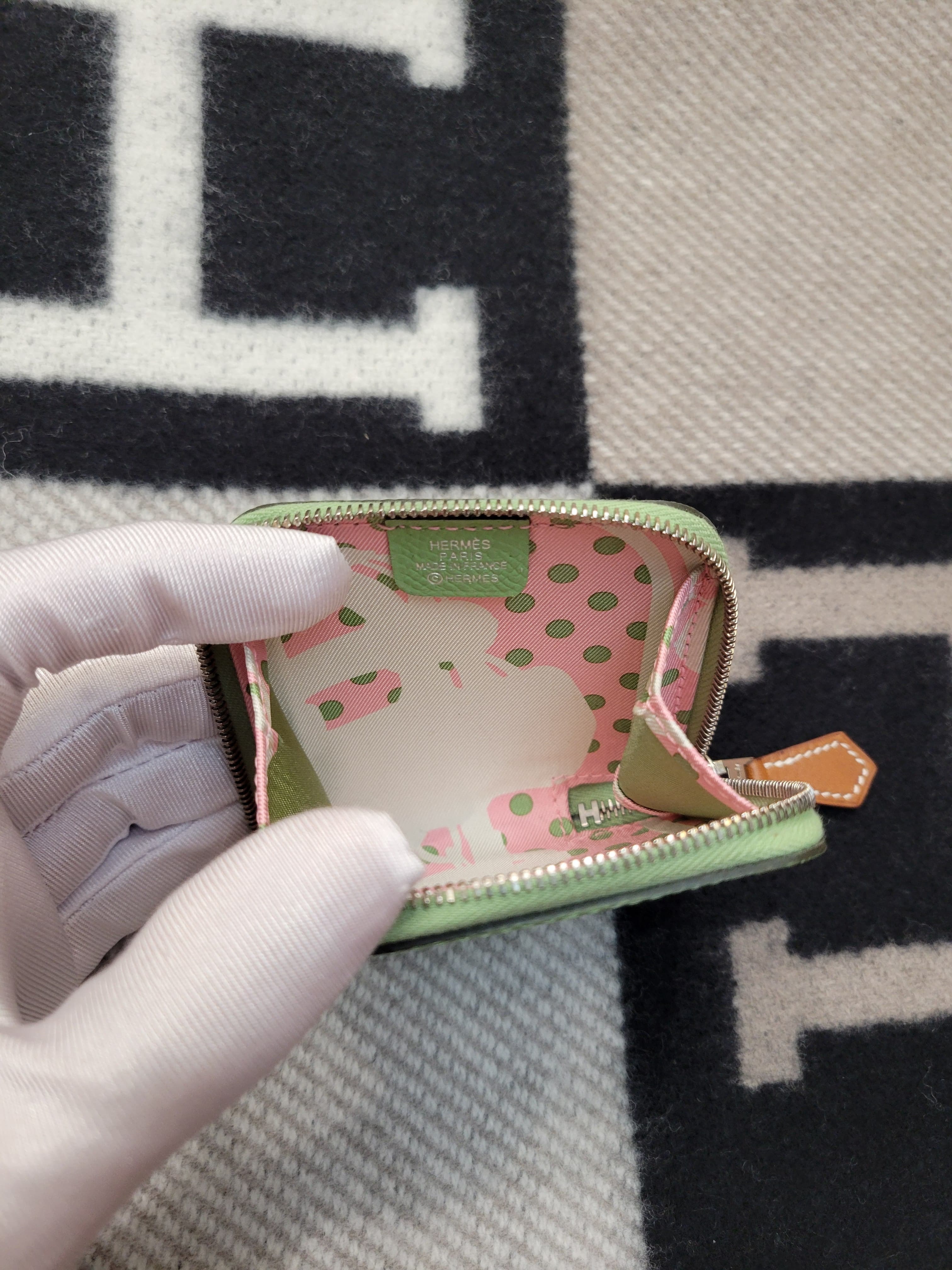 HERMES SILK IN COIN PURSE 3I Vert Criquet 牛油果