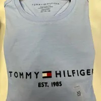 [S] TOMMY HILFIGER EMBROIDERED TOMMY LOGO T-SHIRT,LIGHT BLUE, 78J6318-431 [FINAL SALE] (STH657)