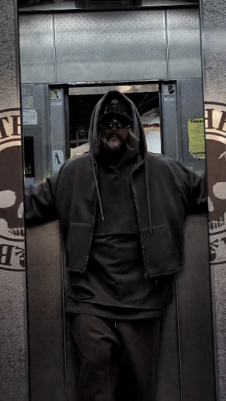 着色短款連帽拉鍊外套