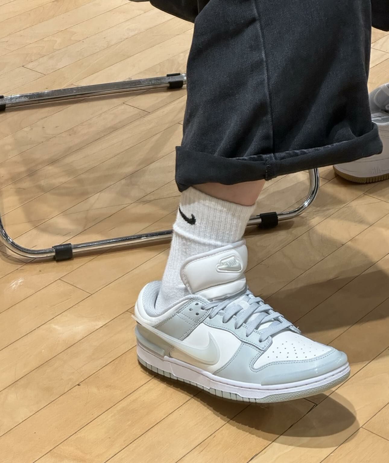 NIKE DUNK LOW TWIST “LIGHT SILVER” 灰白