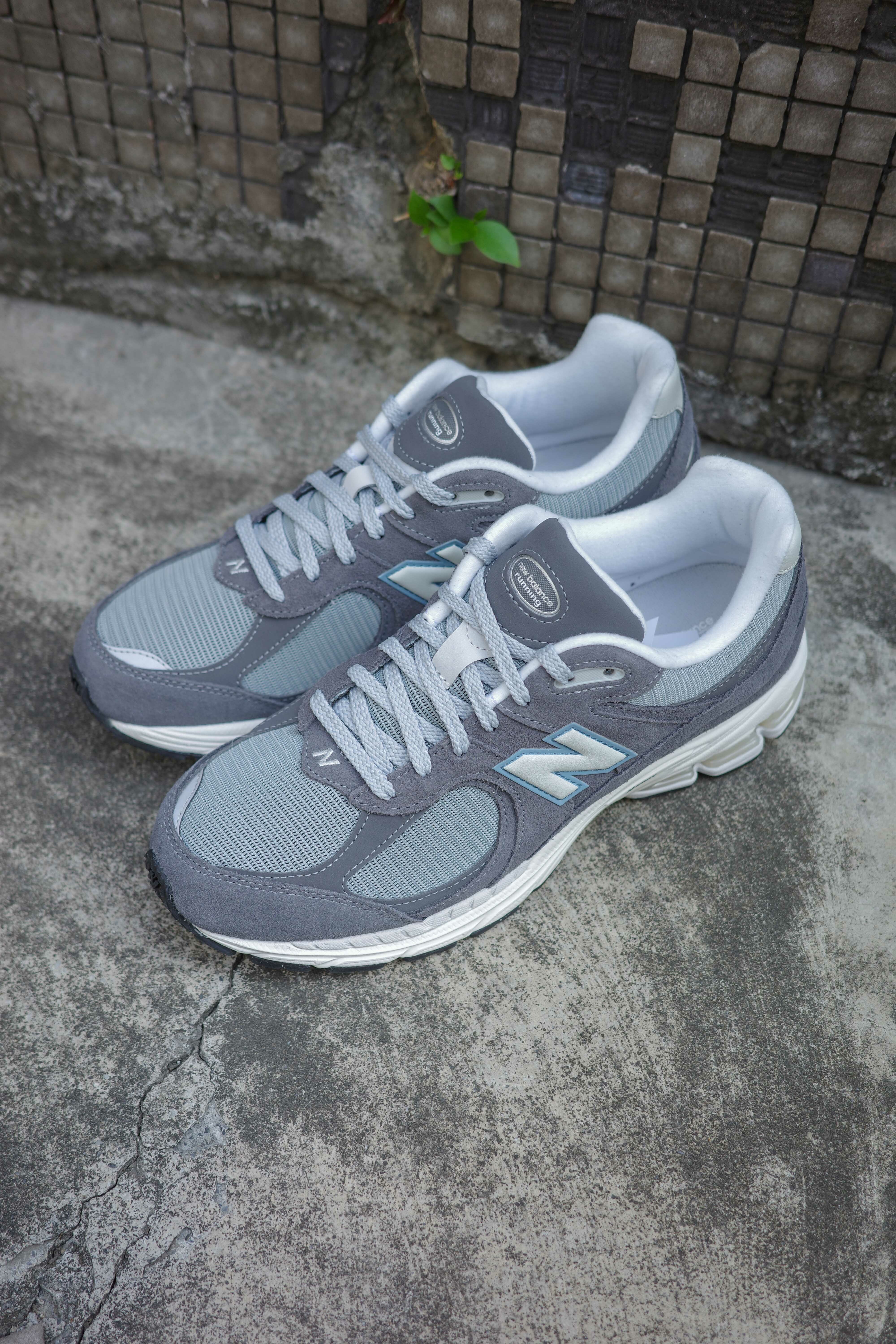 New Balance 2002R 鋼鐵藍 深灰 M2002RFB