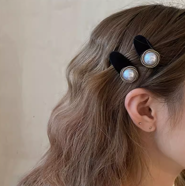 [5 FOR RM10] Korean-style Vintage Velvet Pearl/Square Rhinestone Hair Clip