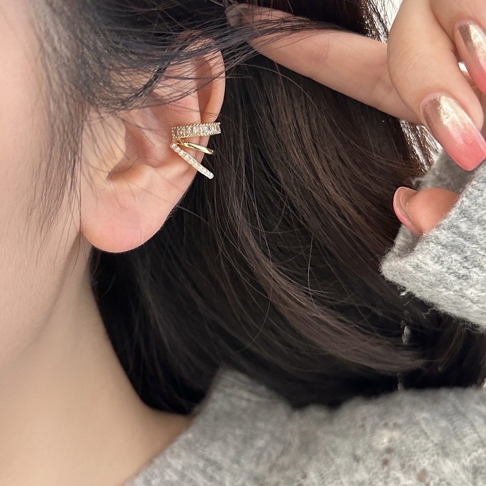 法感時髦 鋯石珍珠三層耳骨夾