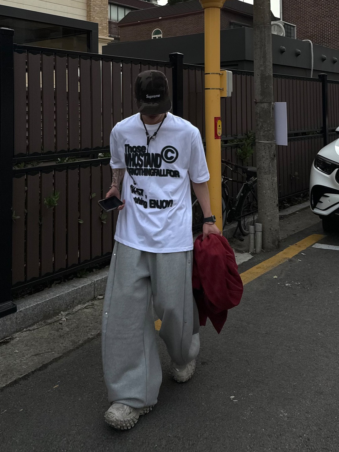 Stand寬鬆短袖T恤