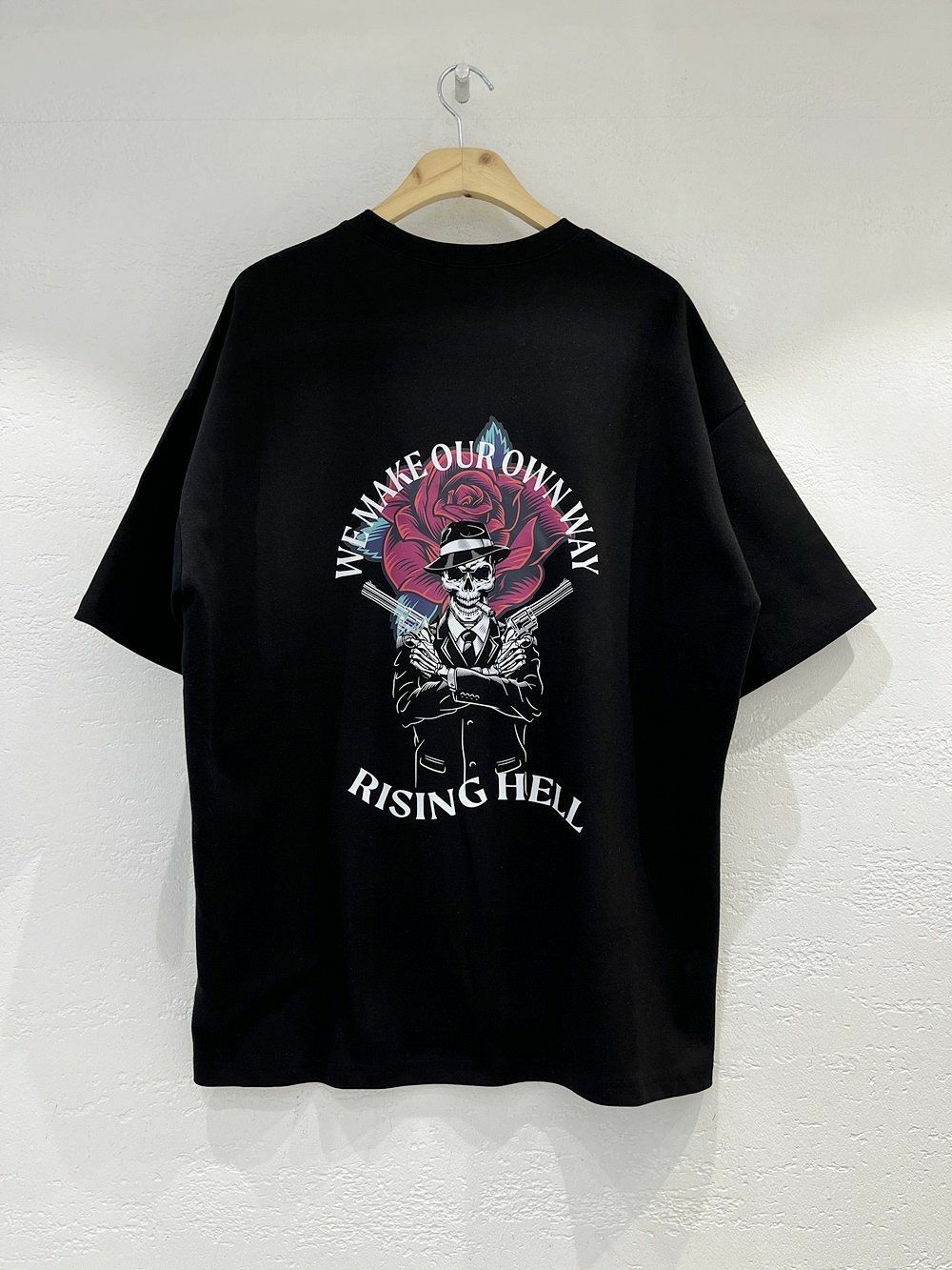 OverSize英文字圖案短袖Tee 10.GVTY-0107T