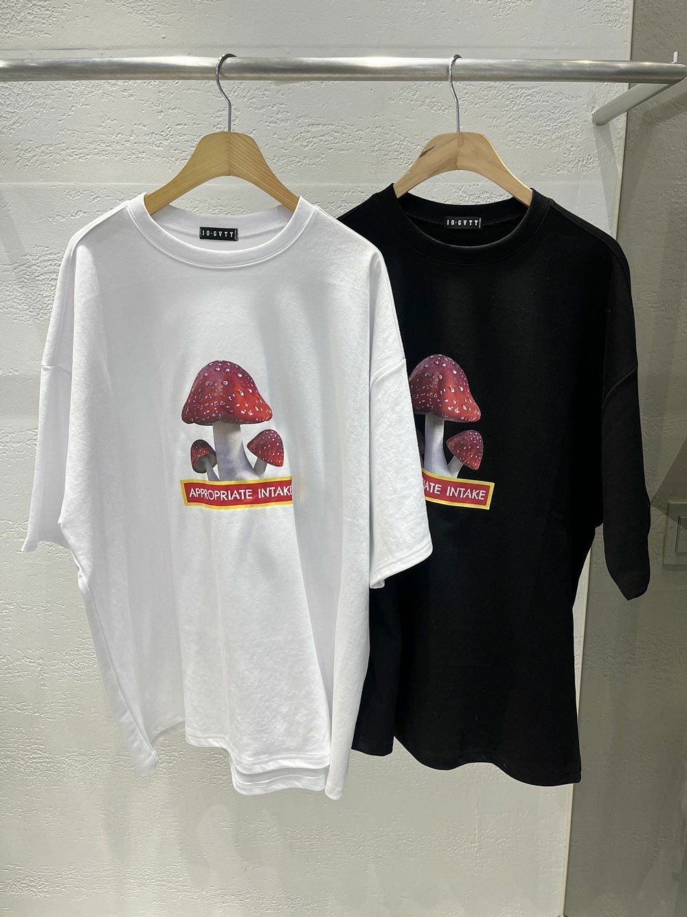 OverSize蘑姑圖案英文字短袖Tee 10.GVTY-0109T