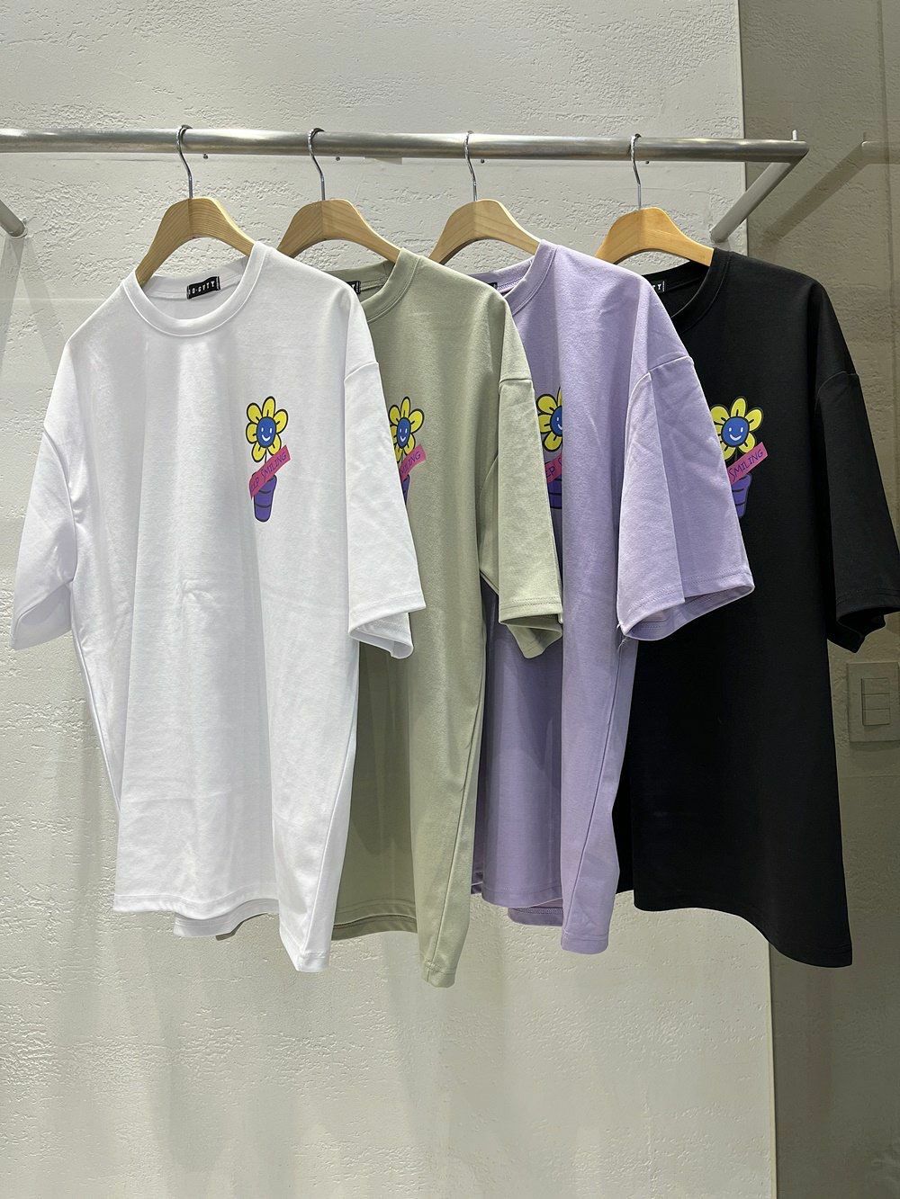 英文字圖案短袖Tee 10.GVTY-0114T