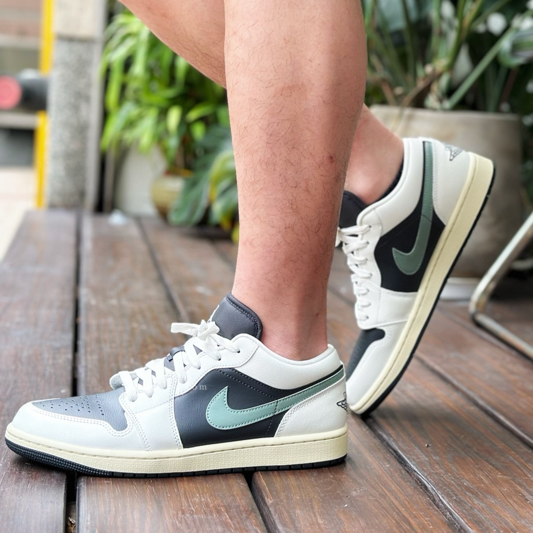 NIKE AIR JORDAN 1 LOW “JADE SMOKE” 奶油底黑灰綠 DC0774-001