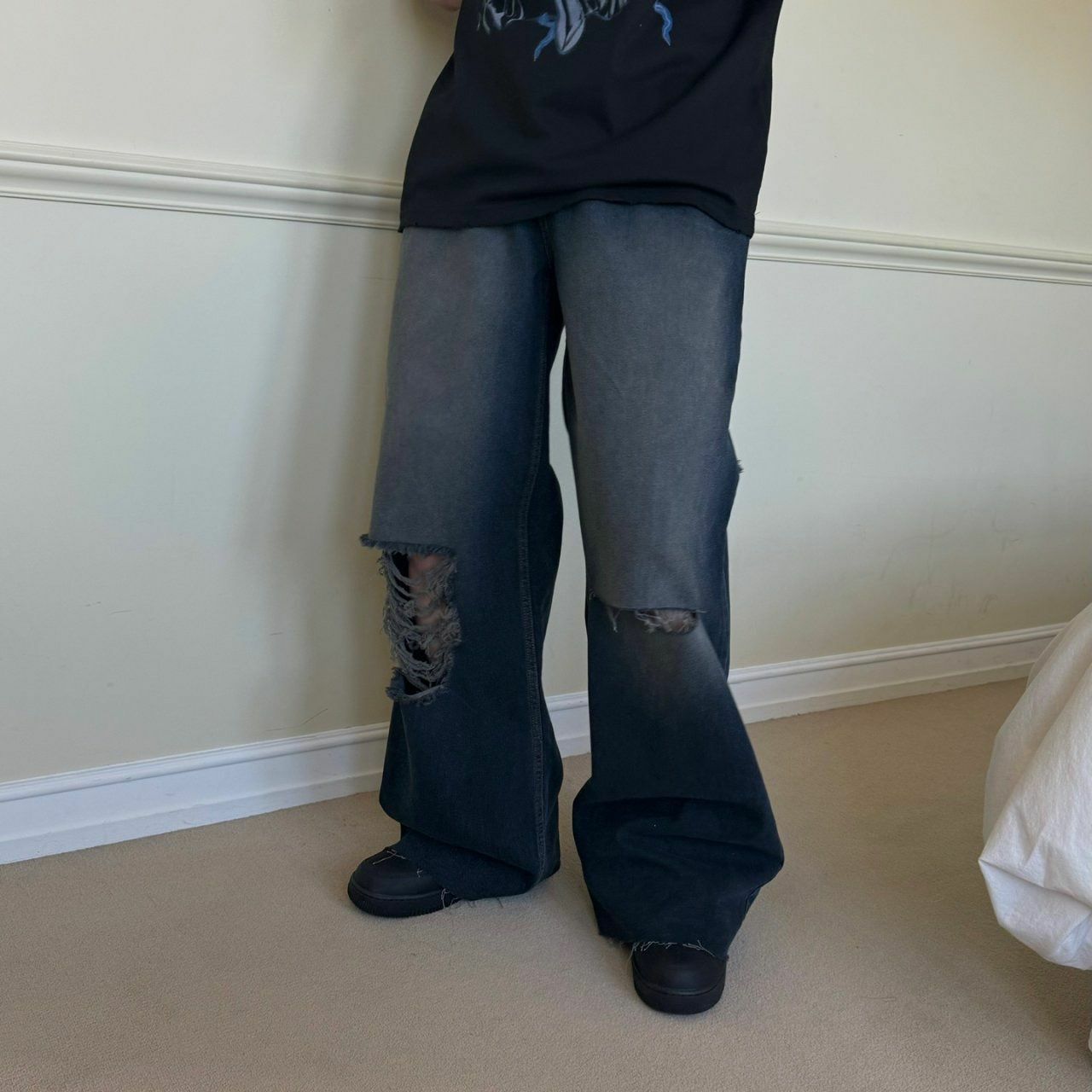 洗水破洞鬆身牛仔褲 BY ATTENTION-164J