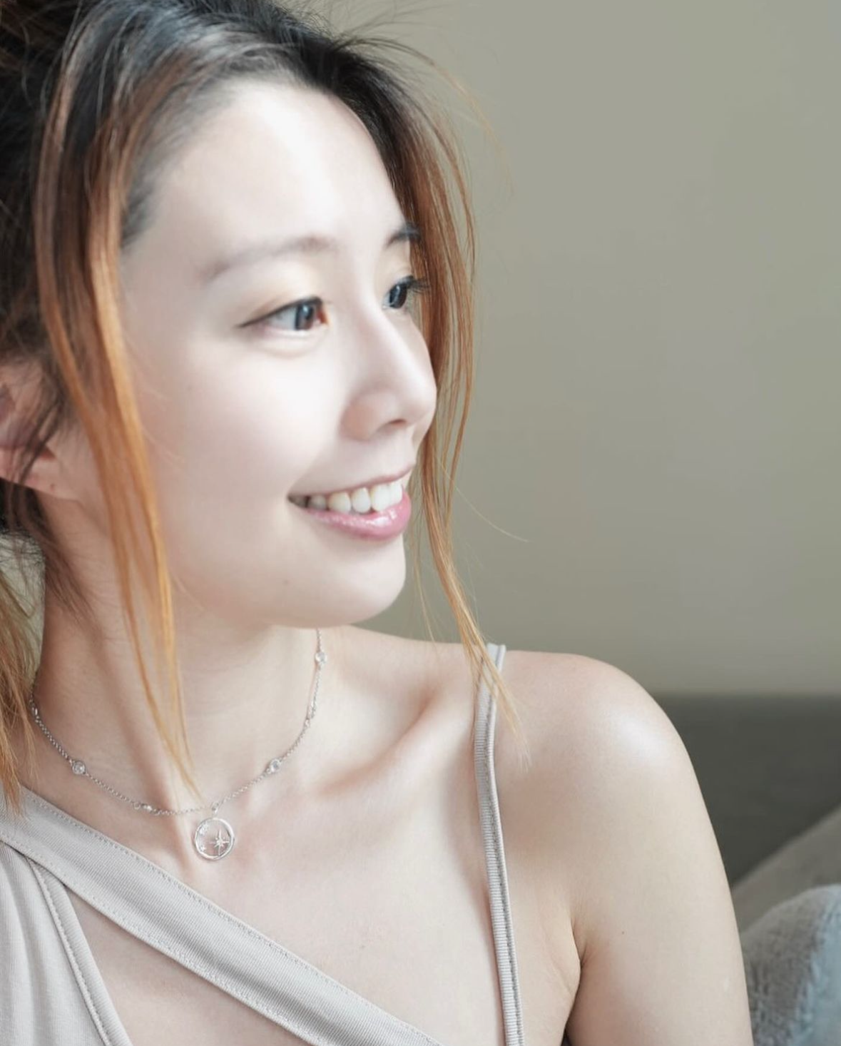 Starry Crystal Necklace (Silver)