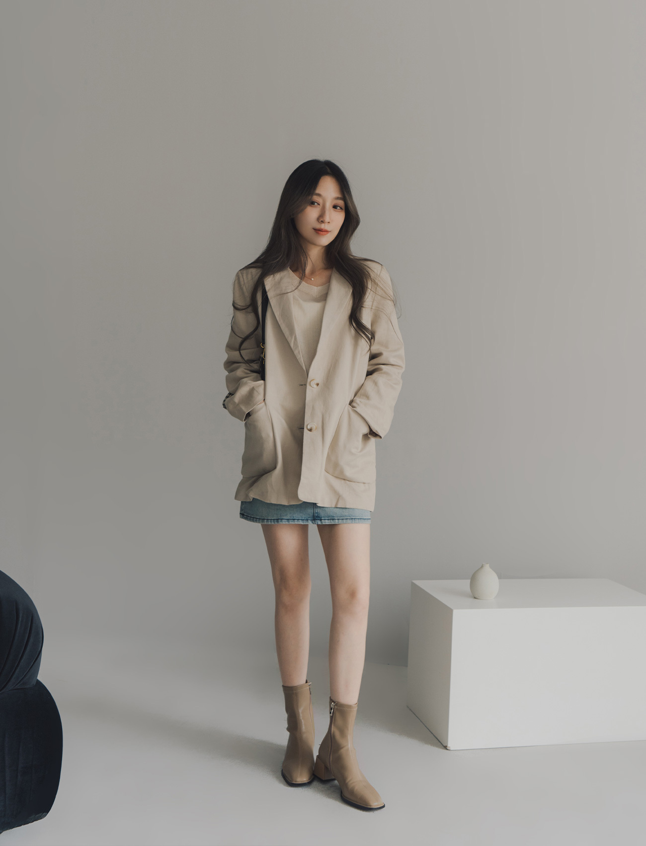 俐落翻領西裝外套