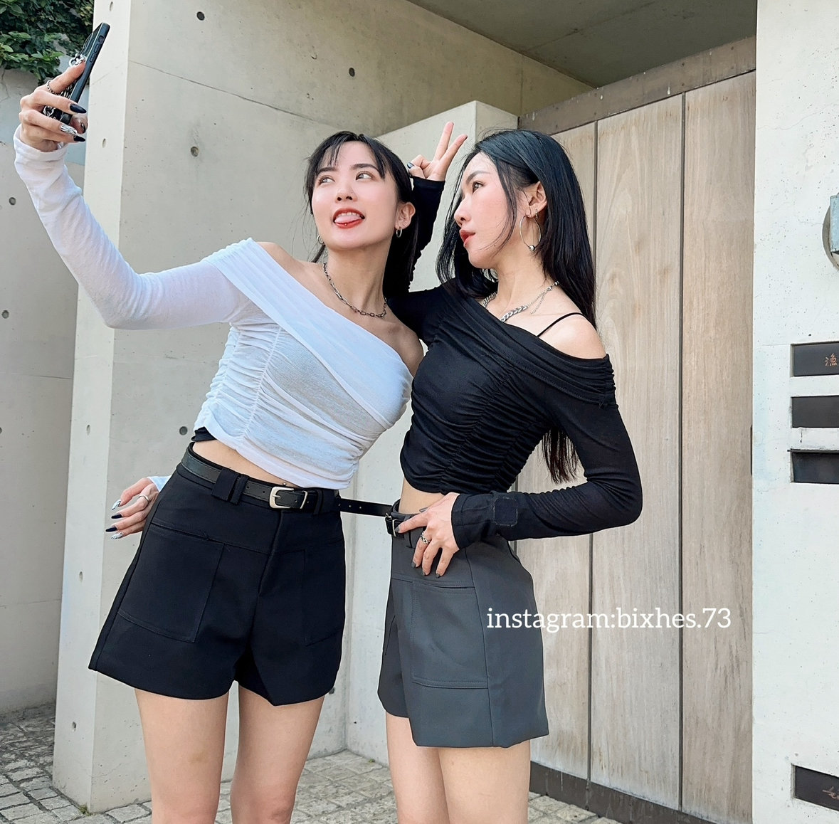 彈力紗一字領上衣(B00083)