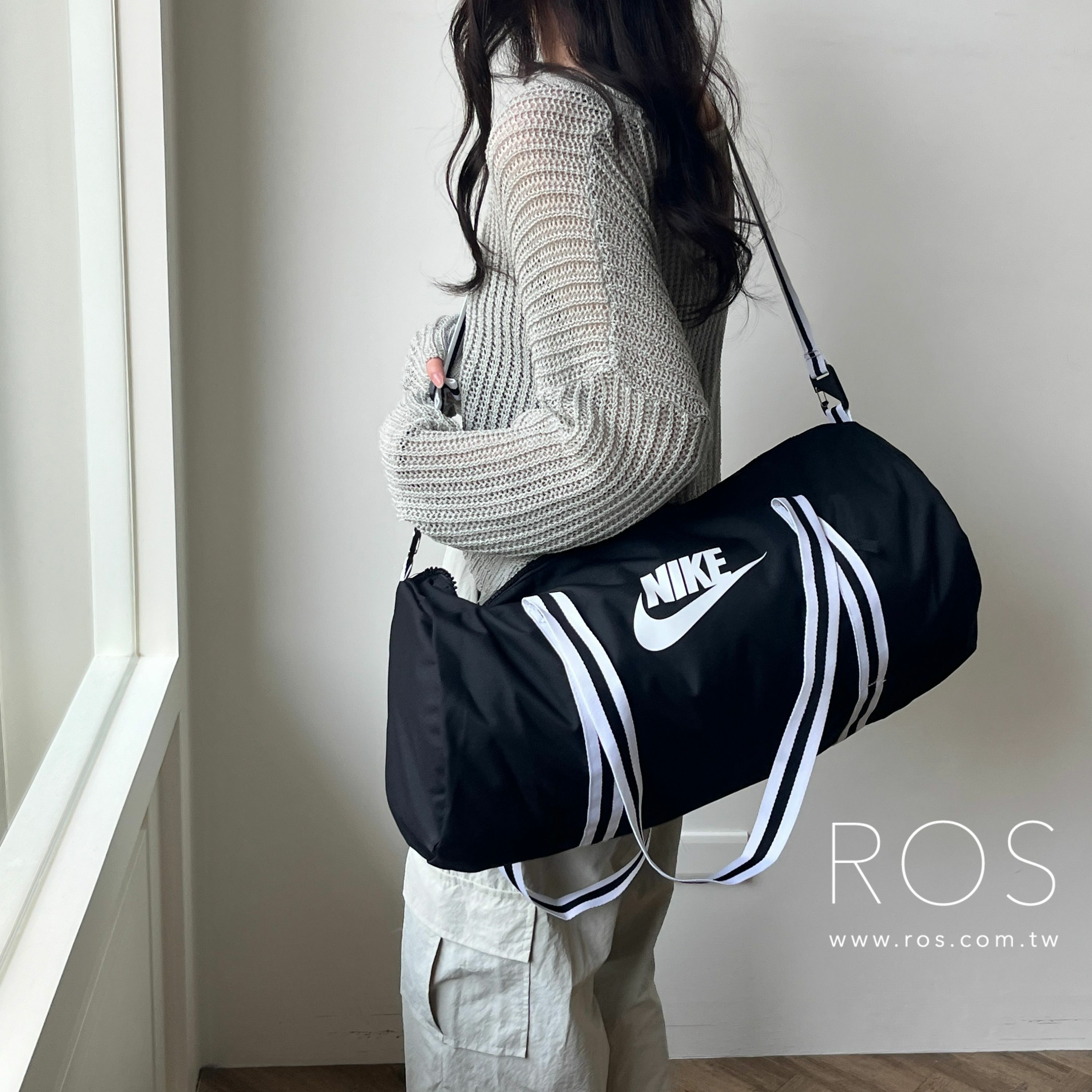 Nike Heritage Duffel 圓筒旅行袋