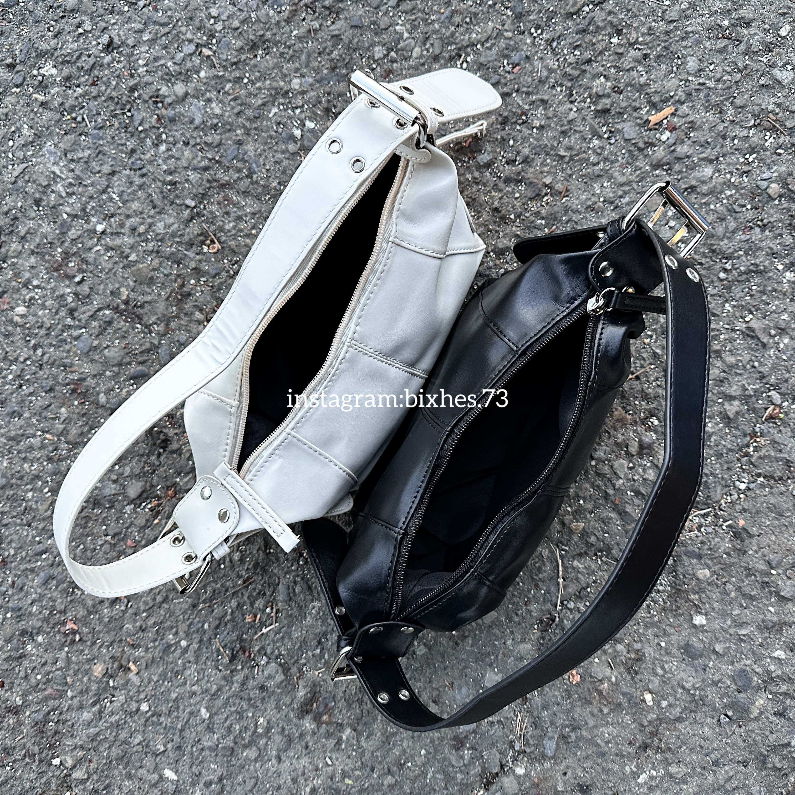 雙孔軟皮腋下包(M00028)