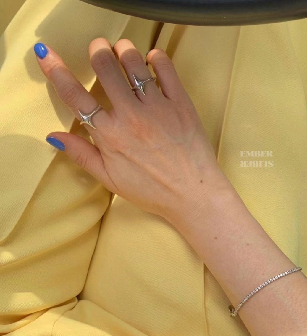 ✨✨S925 SILVER STAR RING