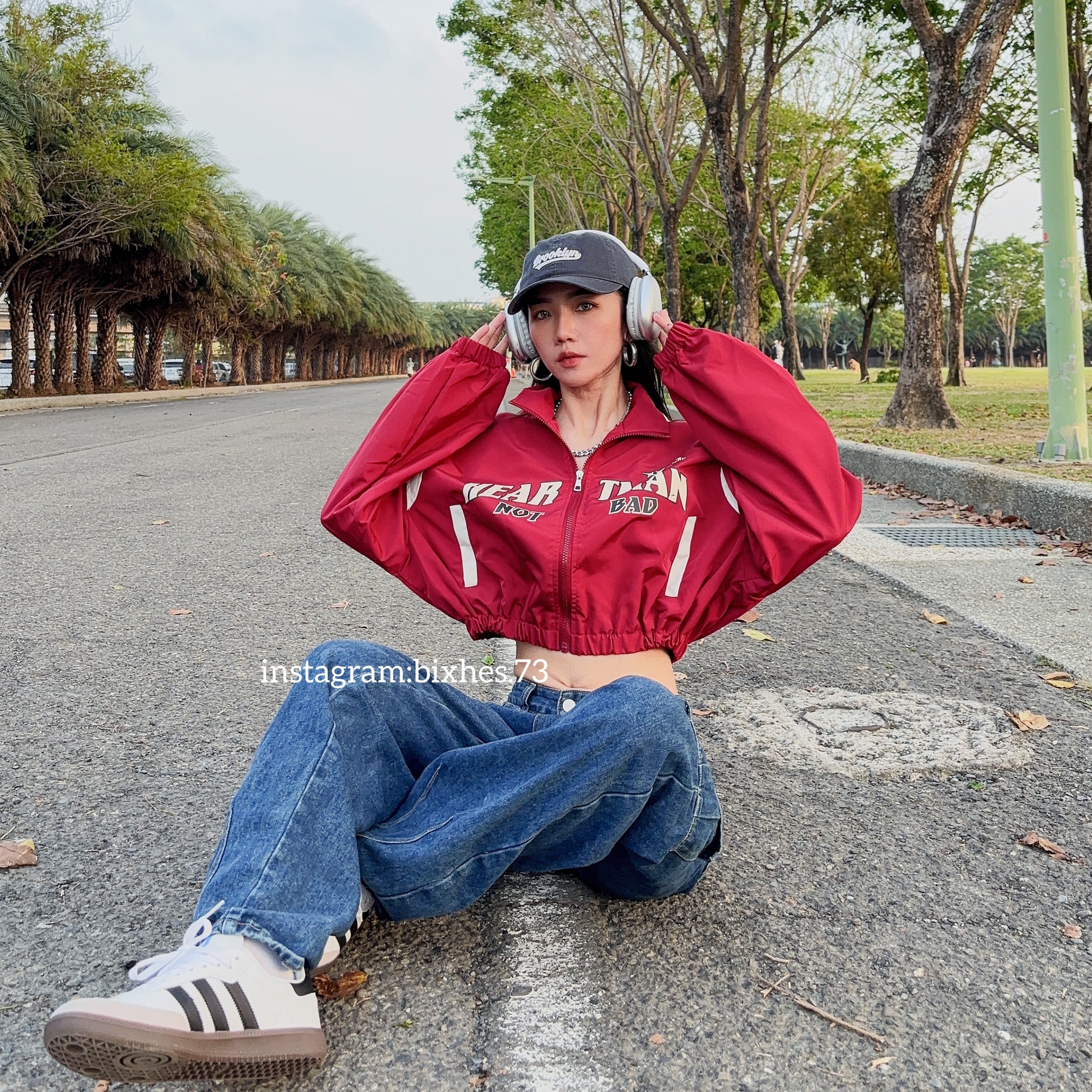 復古字母插肩短外套(F00036)