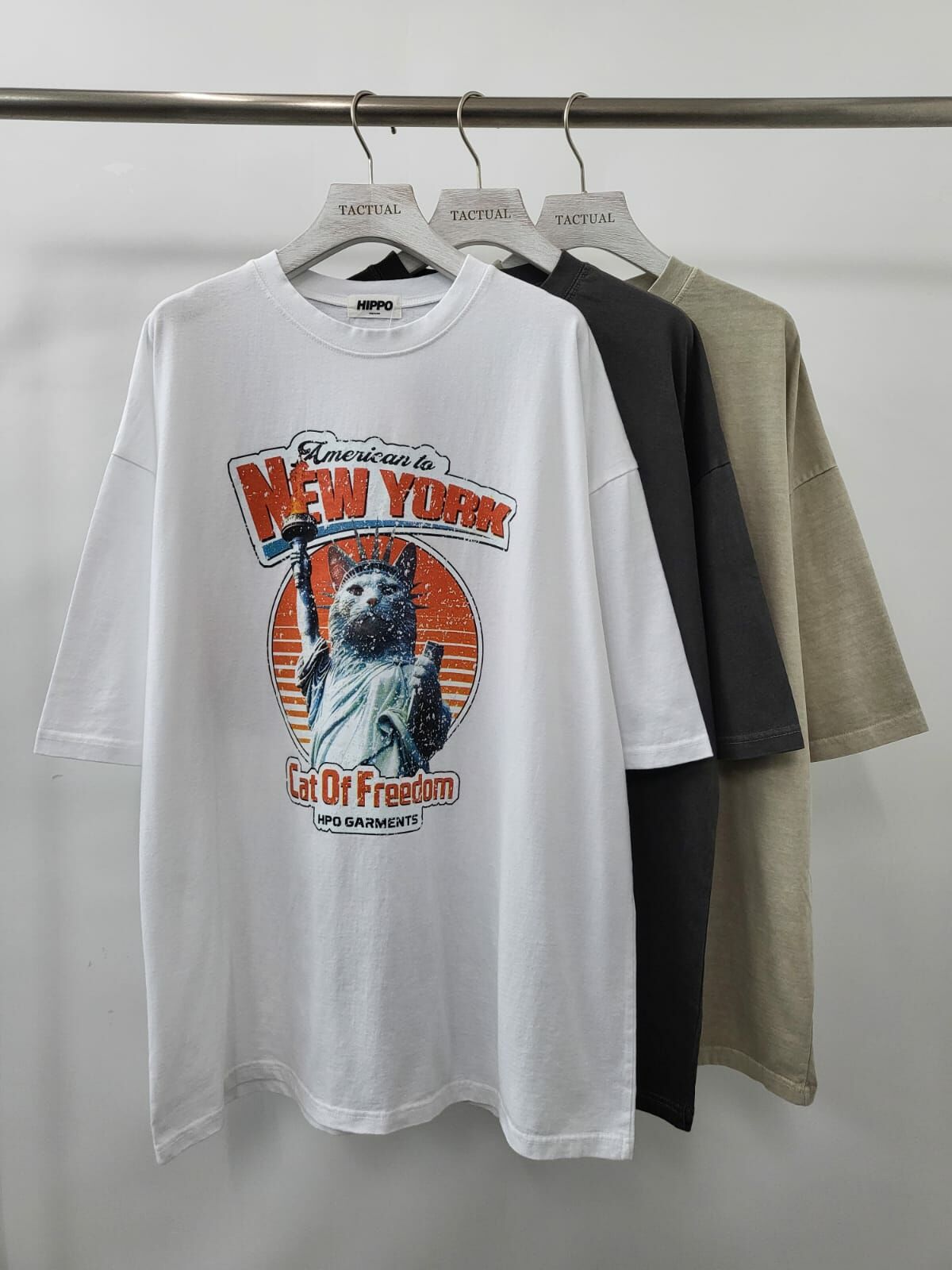 貓仔圖案英文字短袖Tee T5385