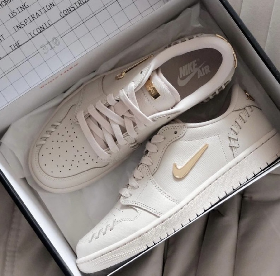 Nike Air Jordan 1 Low OG 奶油白金 小金勾 米白色 皮革 編織 女款 FN5032-200/預購