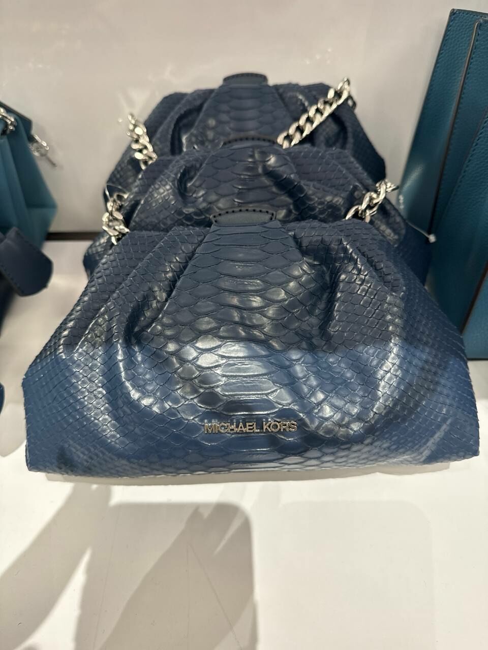 [S] MICHAEL KORS 35R4S7NC1G NOLA SM CHAIN CLUTCH,NAVY, 196237489623 (SMK845)