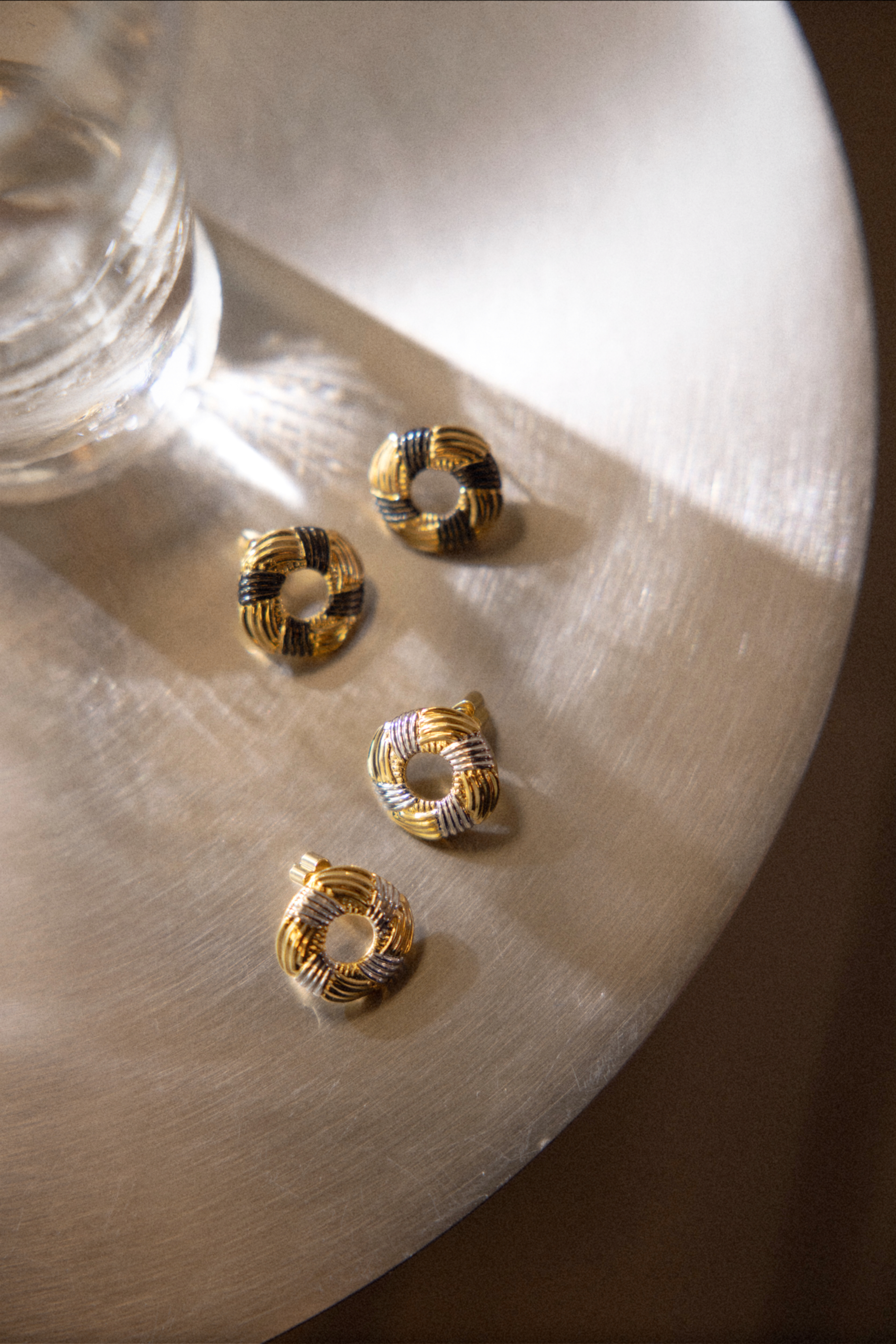 復古編織雙色耳環（白金色）