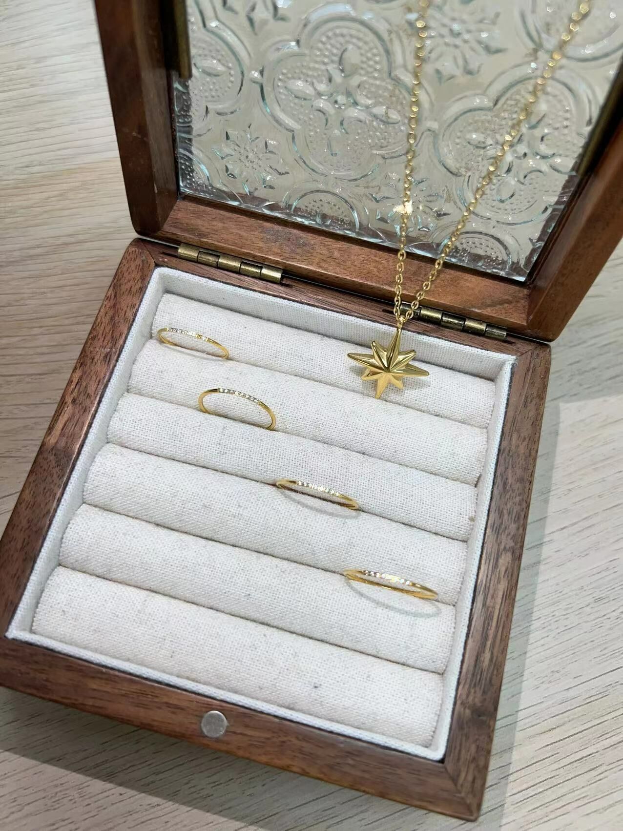 V03040 現貨-超細威尼斯水鑽線戒