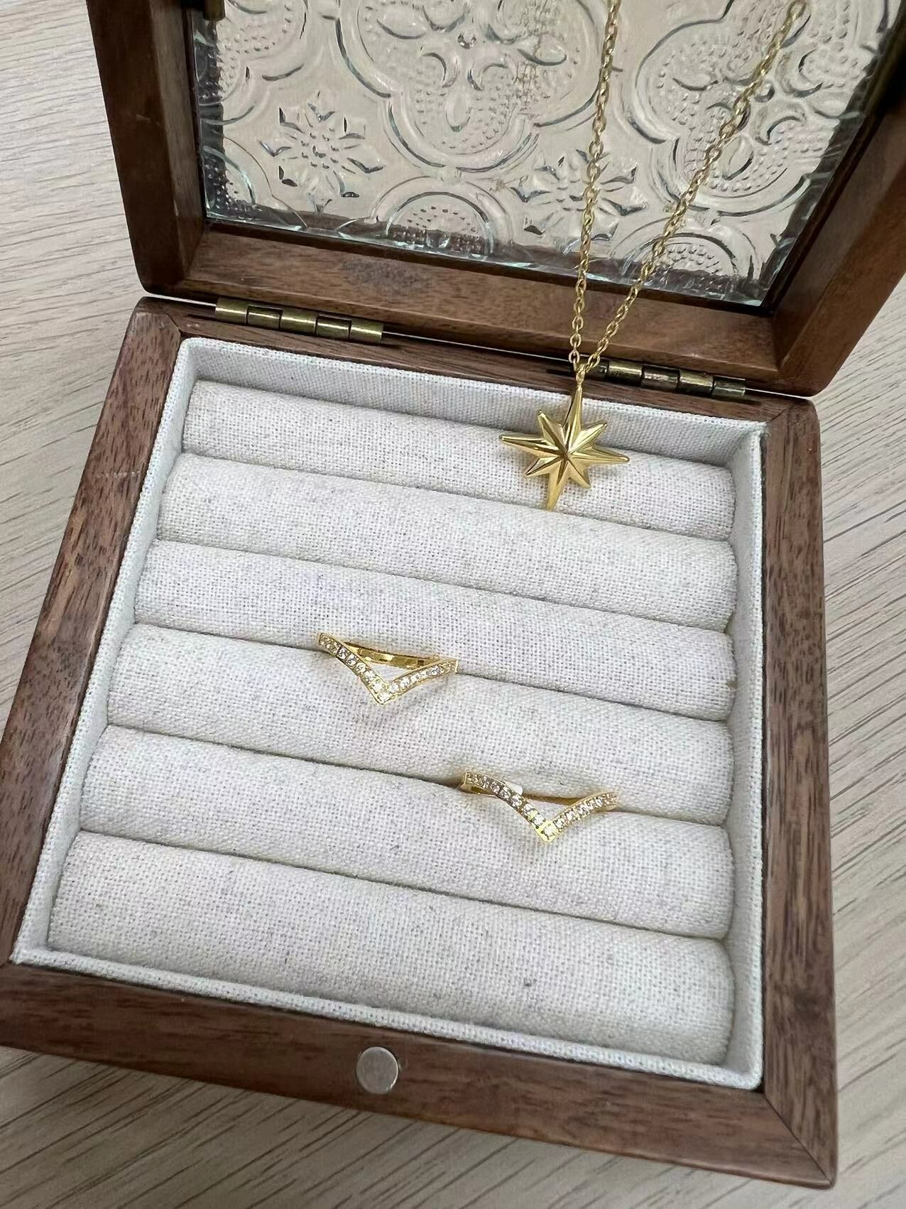 V03050 現貨-超唯美V型水鑽線戒