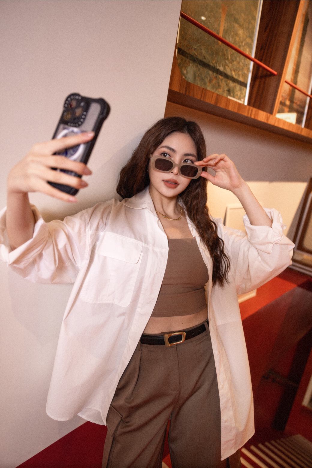 雅痞風範挺版造型襯衫（白色）