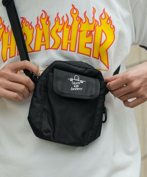 THRASHER / BENCHMARK MINI SHOULDER POUCH TATE