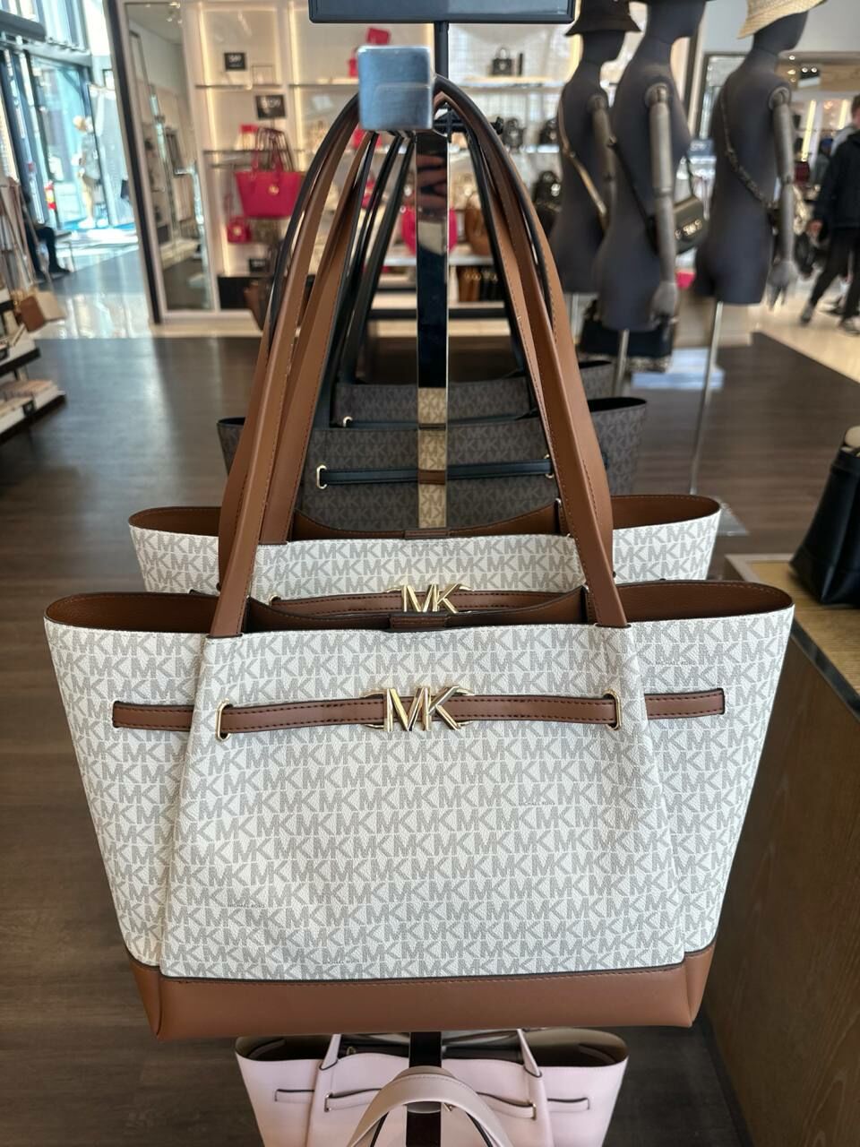 [S] MICHAEL KORS 35S3G6RT3B REED LG BELTED TOTE,VANILLA, 196163780382 (SMK873)
