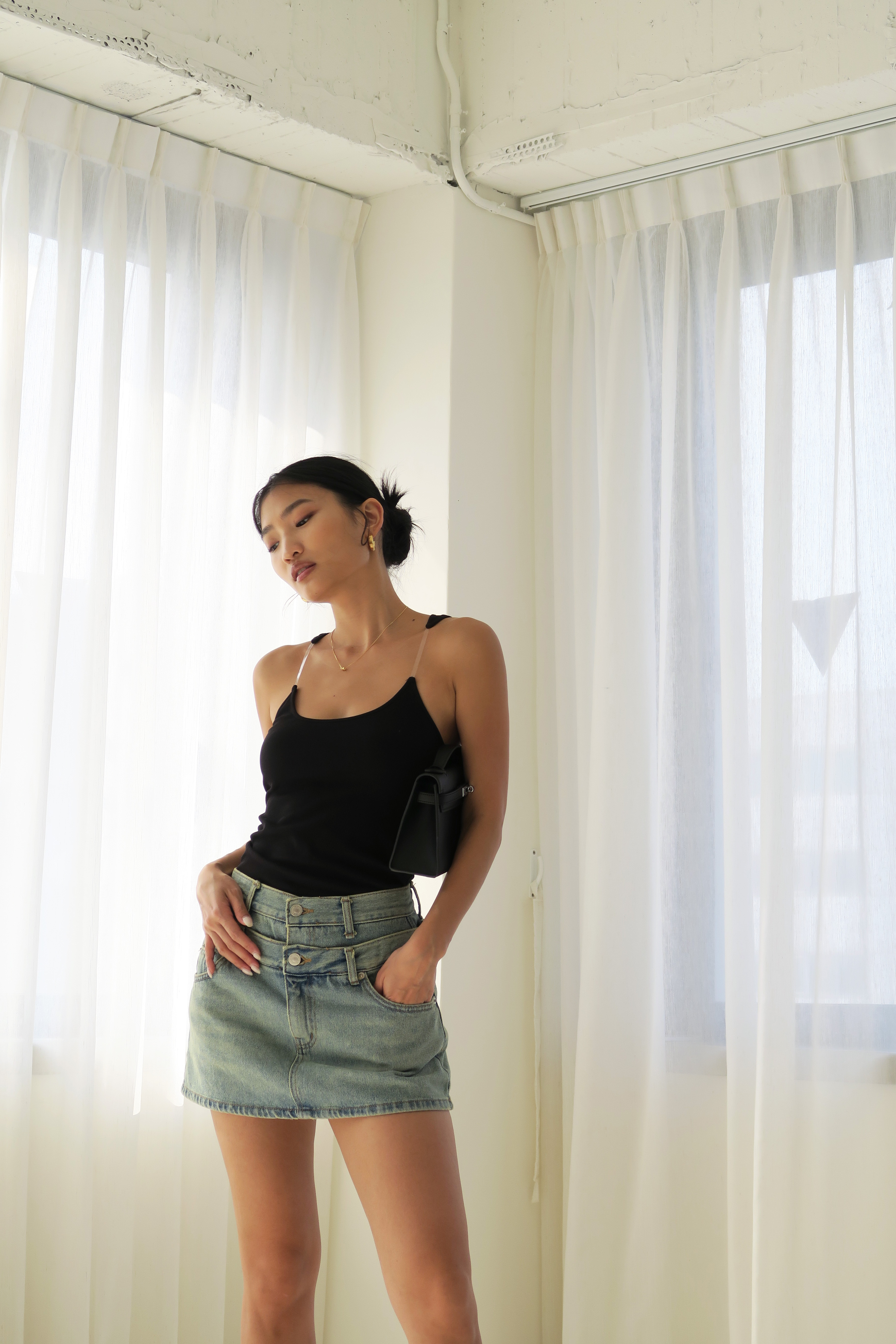 透明肩帶背心(酒紅現貨)