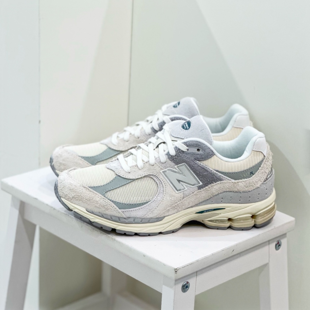 NEW BALANCE NB 2002R 工裝 麂皮 奶油 煙雨灰 M2002REK