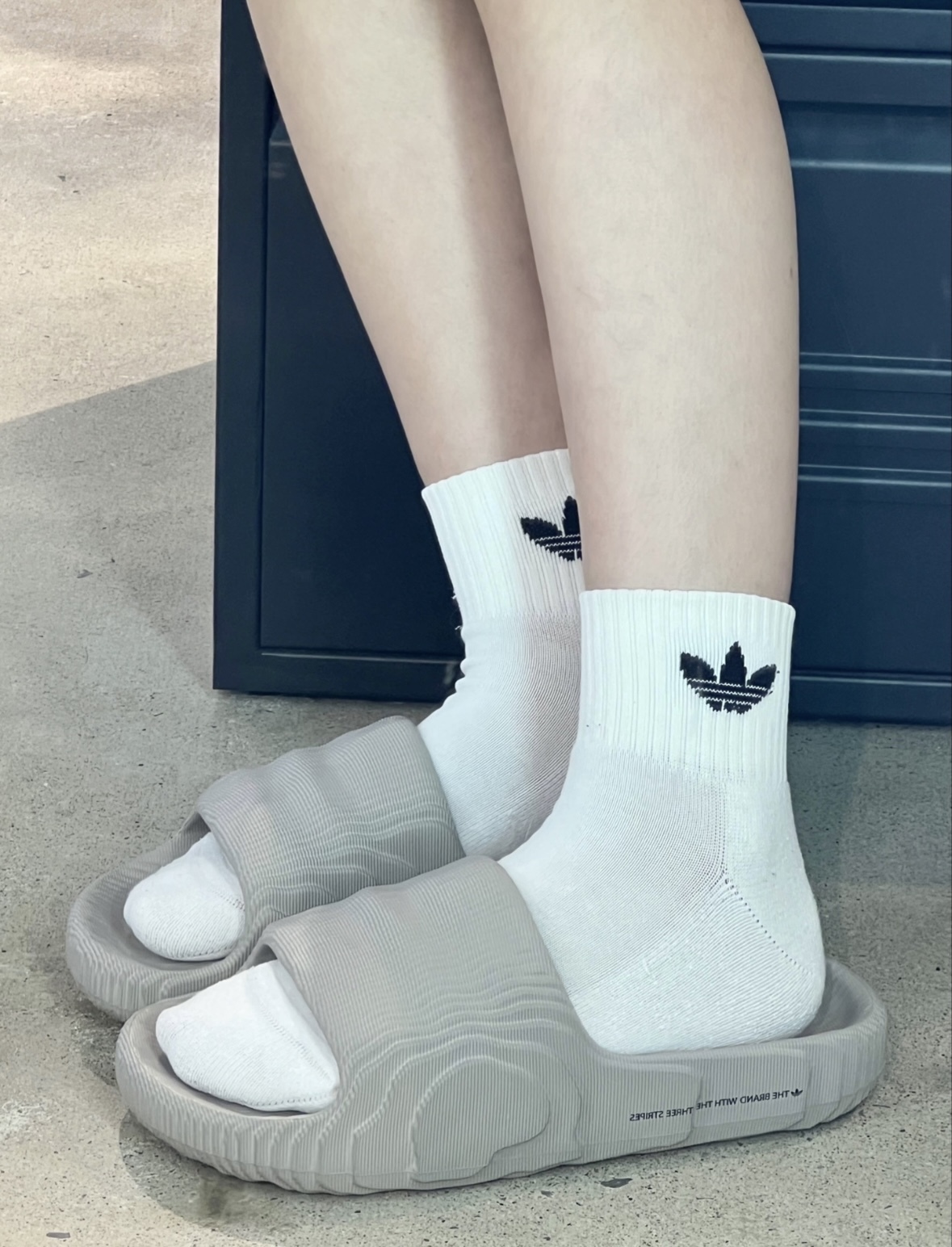 Adidas Adilette 22 奶茶色 深灰色 灰色 積木 防水 拖鞋 HQ4670/預購