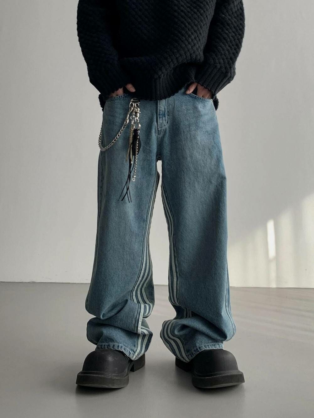 內縫線條牛仔褲