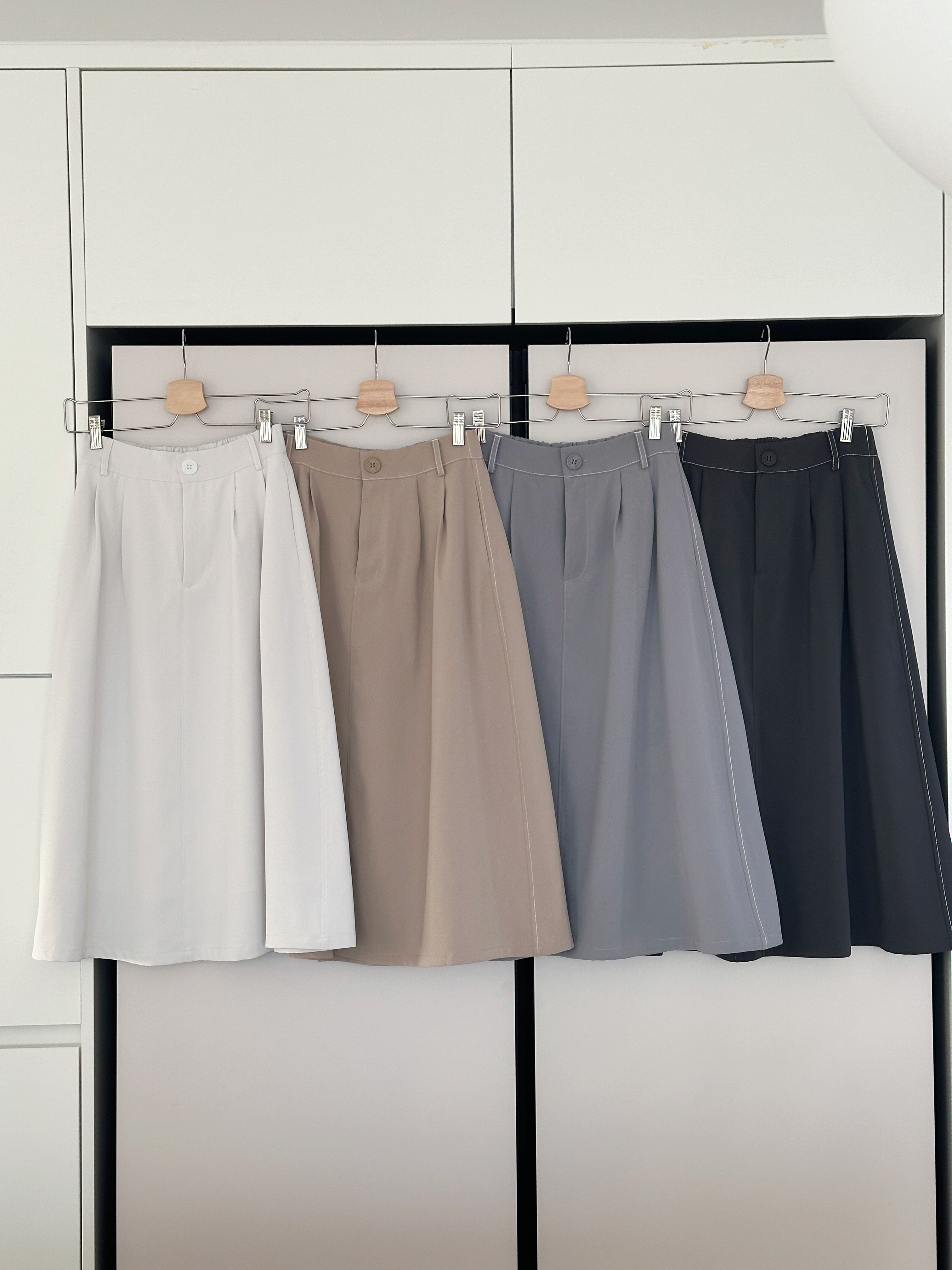 LSIBMADE09 明 線 垂 感 飄 逸 A-LINE 傘 裙 - 4 色