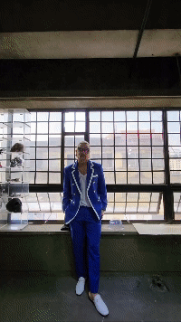 白色線條配色雙排扣西裝外套