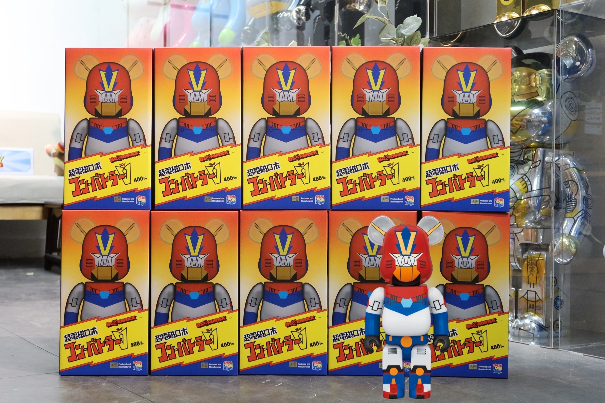 🥇現貨🥇Bearbrick 400% コン・バトラーV 型電磁俠