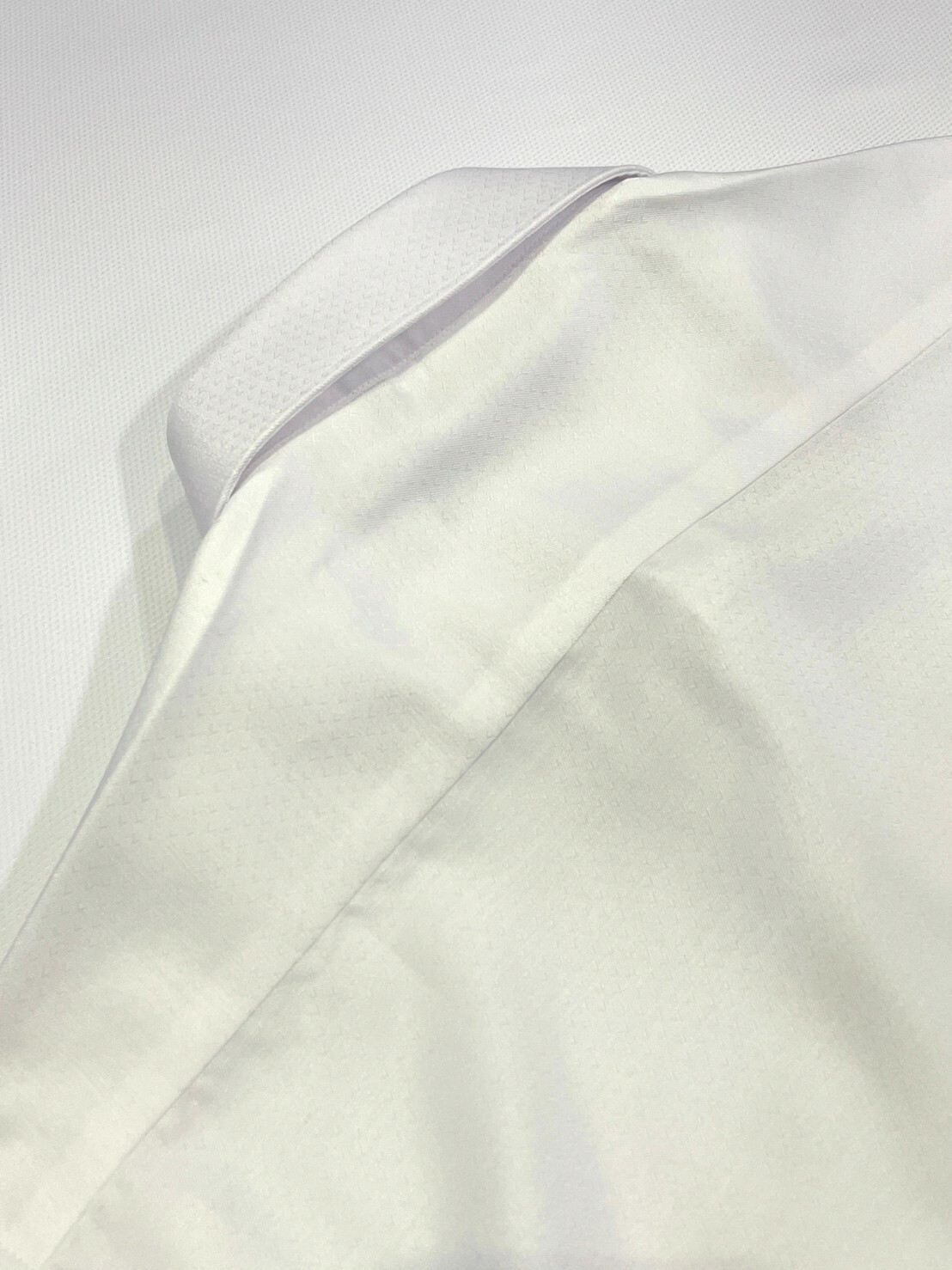 緹花白色長袖襯衫8