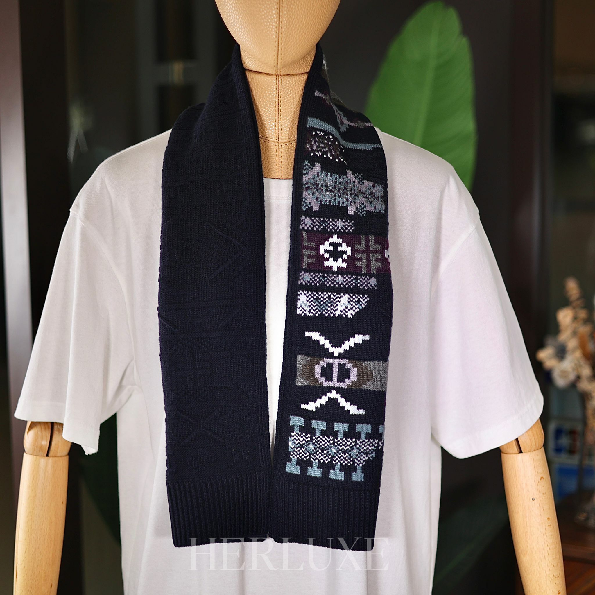 Echarpe 20x110cm 66% Laine/ 34% cashmere dark bleu