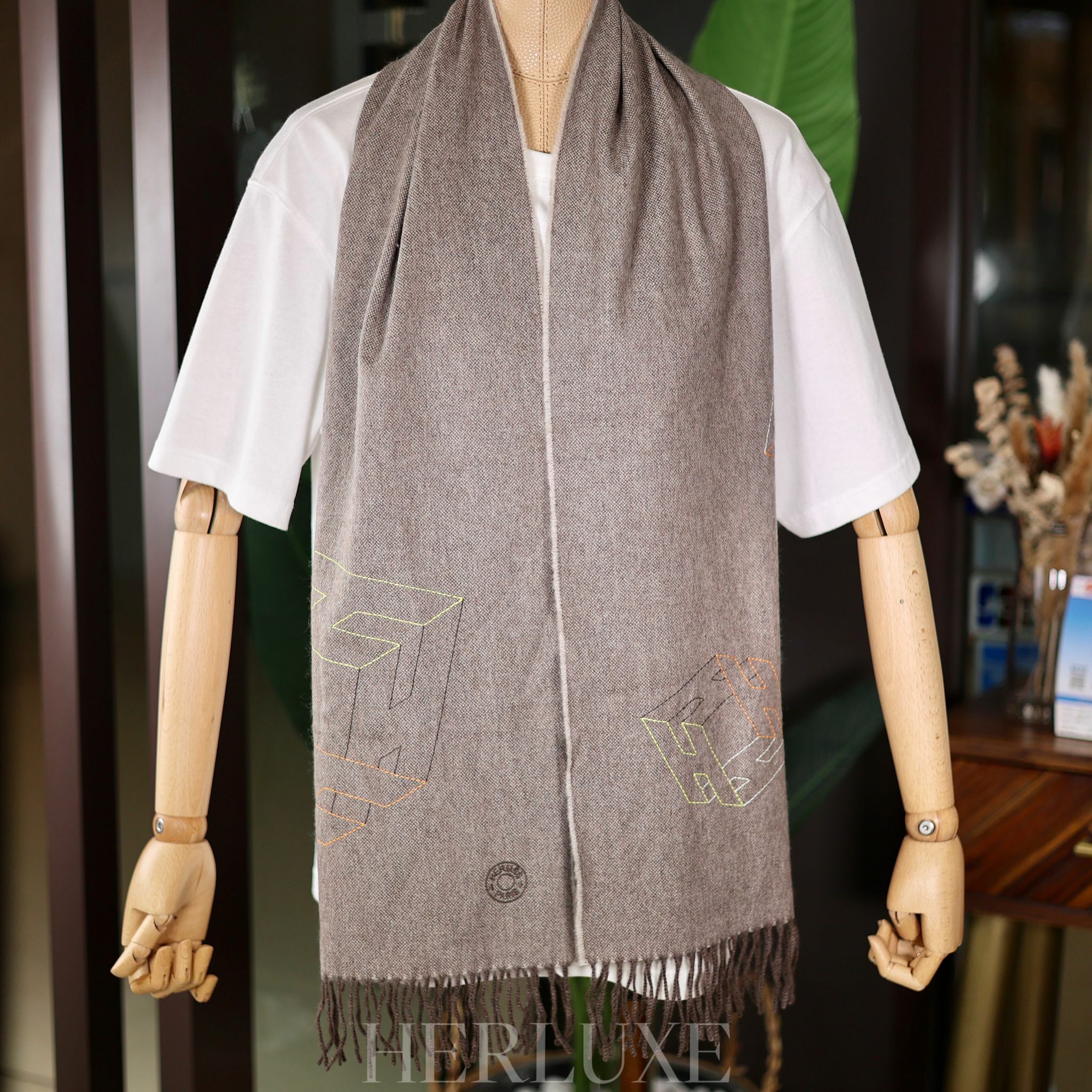 Muffler 40x160cm dark grey