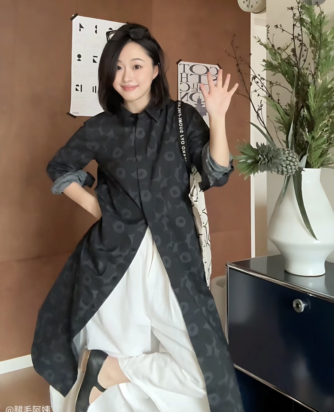 代購現貨 ｜ marimekko 黑色暗花長恤衫 | Askare Mini Unikko Cotton Poplin Shirt Dress